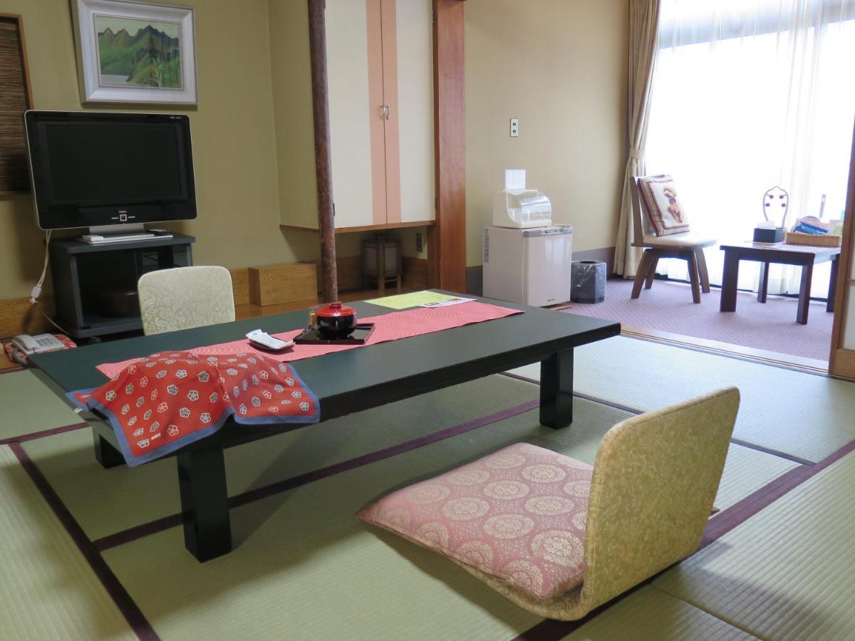 Kinugawa Kokusai Hotel Никко Экстерьер фото